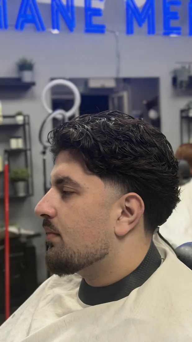 Wavy textured top with a low taper